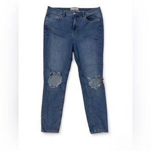 FP Movement by Free People Medium Wash Distressed Skinny Jeans Size: 31R